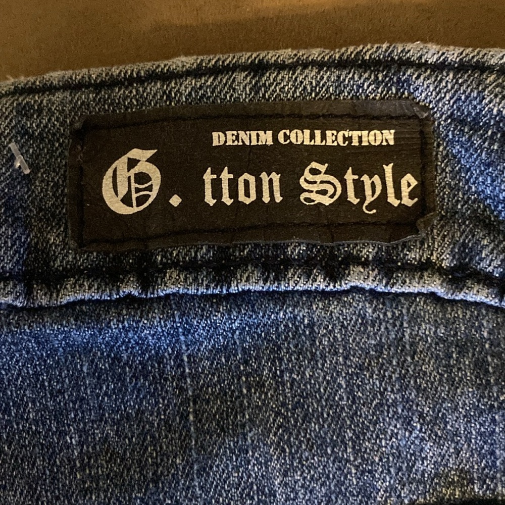 Shorts - Picture 9 of 13